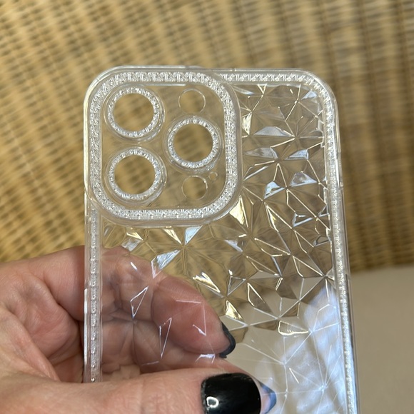 Beautiful New Crystal Clear Diamond Cut Cell Phone Case For iPhone 14 Pro Max - Picture 5 of 15